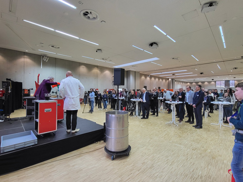 Wissenschaftsshow der Physikanten beim MINT-Mach-Tag.
