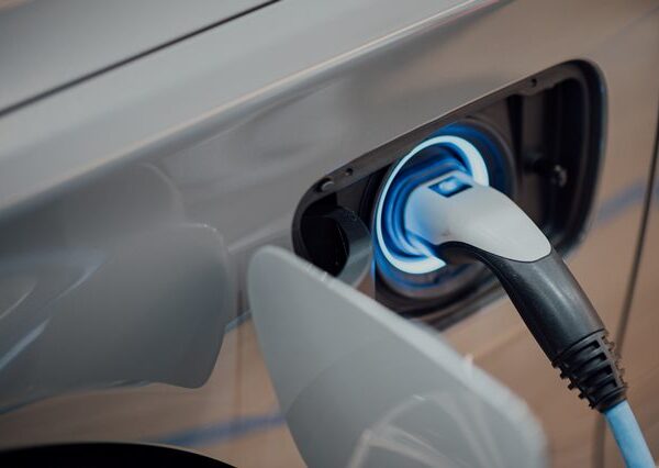 Unter der Lupe: Ohne neue Batterietechnologien keine Energiewende!