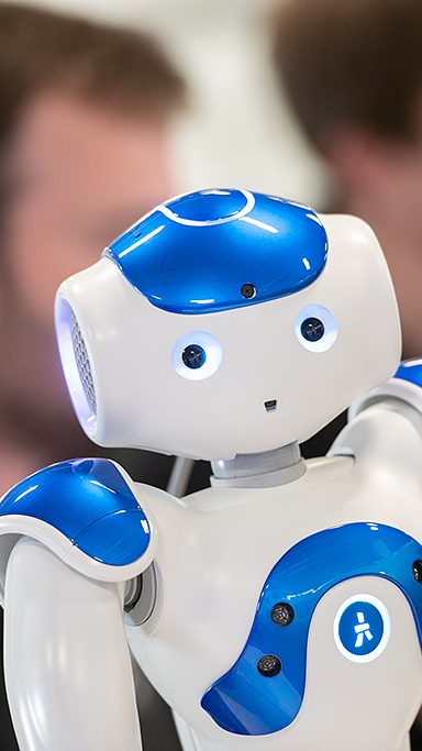 Das Foto zeigt den Roboter Nao. Auf der Gamescom zeigt zdi.NRW den Roboter Pepper vom gleichen Hersteller.