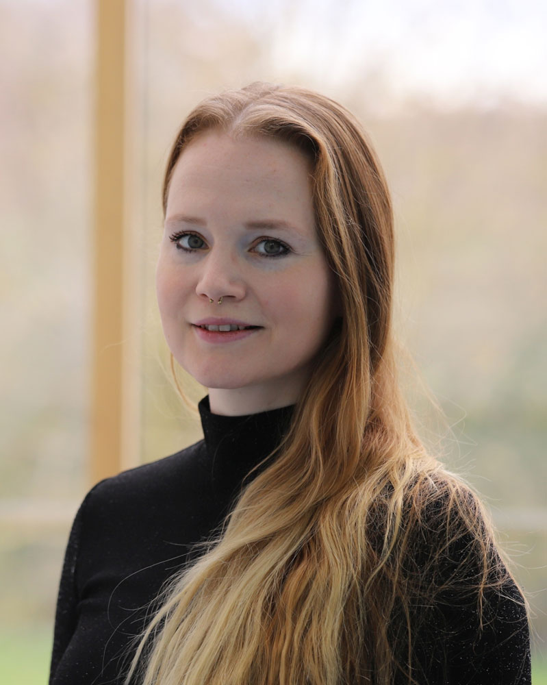 Das Foto zeigt Juliane Orth, die im Forschungsprojekt „Elektrotechnik statt BibisBeautyPalace” Mädchen für Technik begeistern konnte. 